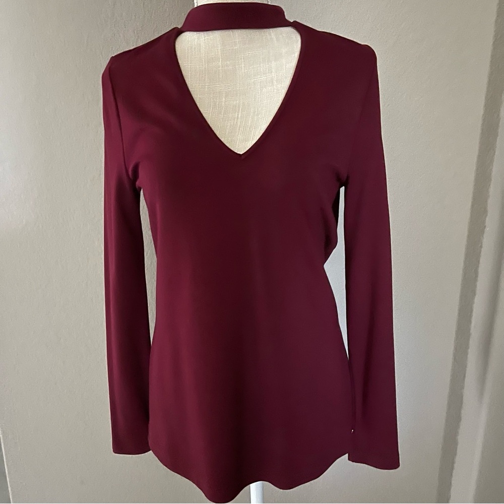 Ivanka Trump Top Burgundy Red Long Sleeve V-Neck Low Cut Stretch Sz Small Petite